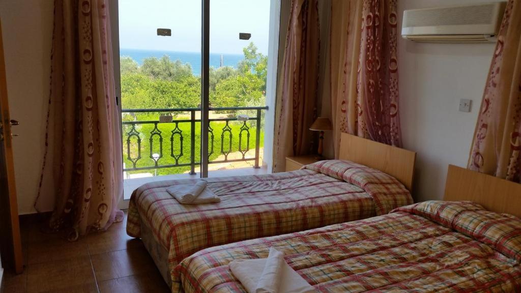 Villa Sotiroulla Kato Yialia Exteriör bild